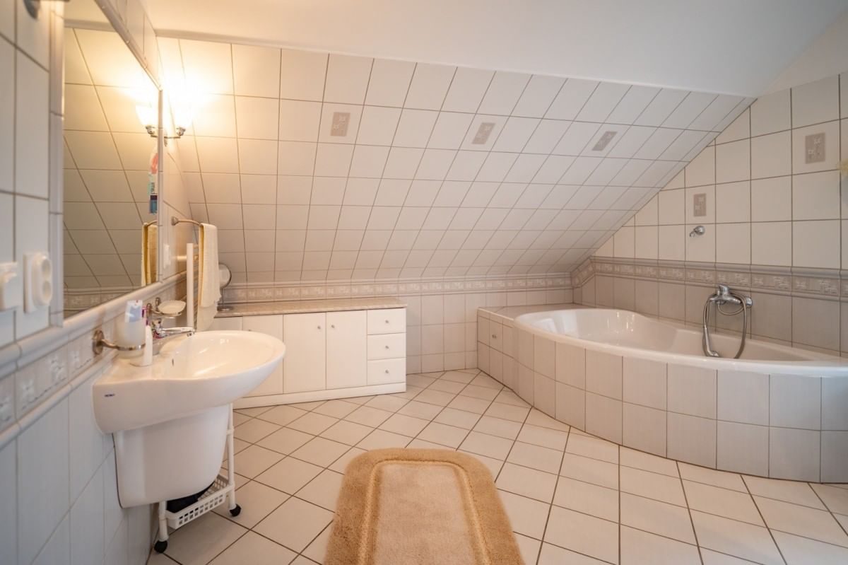 Dom 4 pokojowe na Sprzedaż