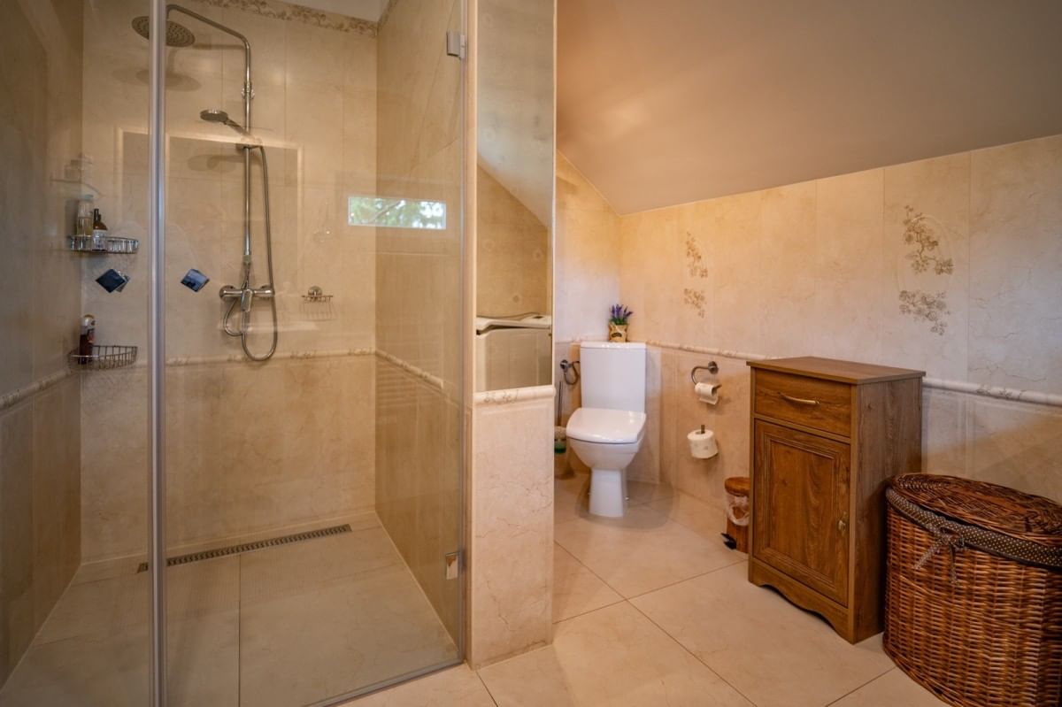 Dom 4 pokojowe na Sprzedaż