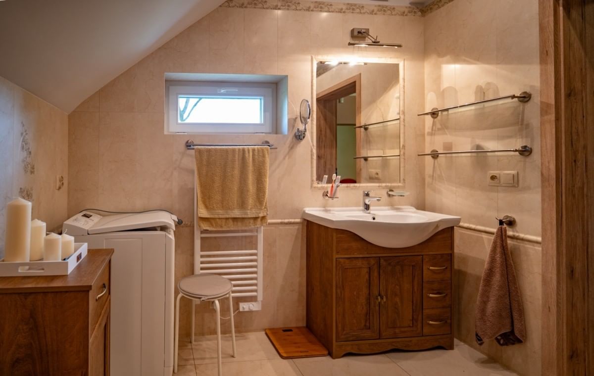 Dom 4 pokojowe na Sprzedaż