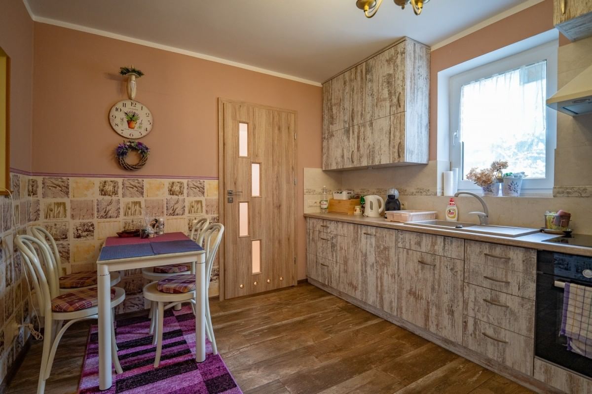 Dom 4 pokojowe na Sprzedaż