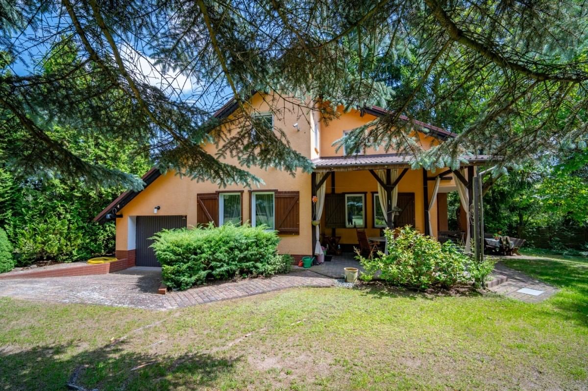 Dom na Sprzedaż 4 pokoje agencja Tur Nieruchomości Dom 4 pokojowe na Sprzedaż