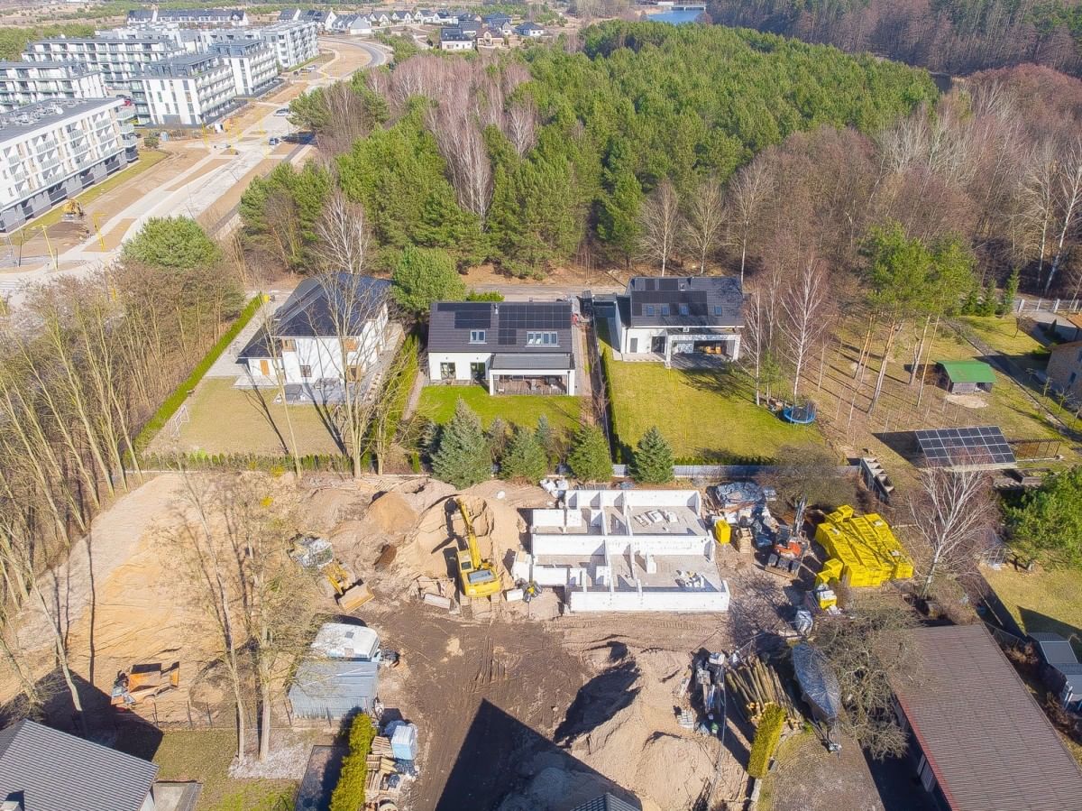 Dom 4 pokojowe na Sprzedaż