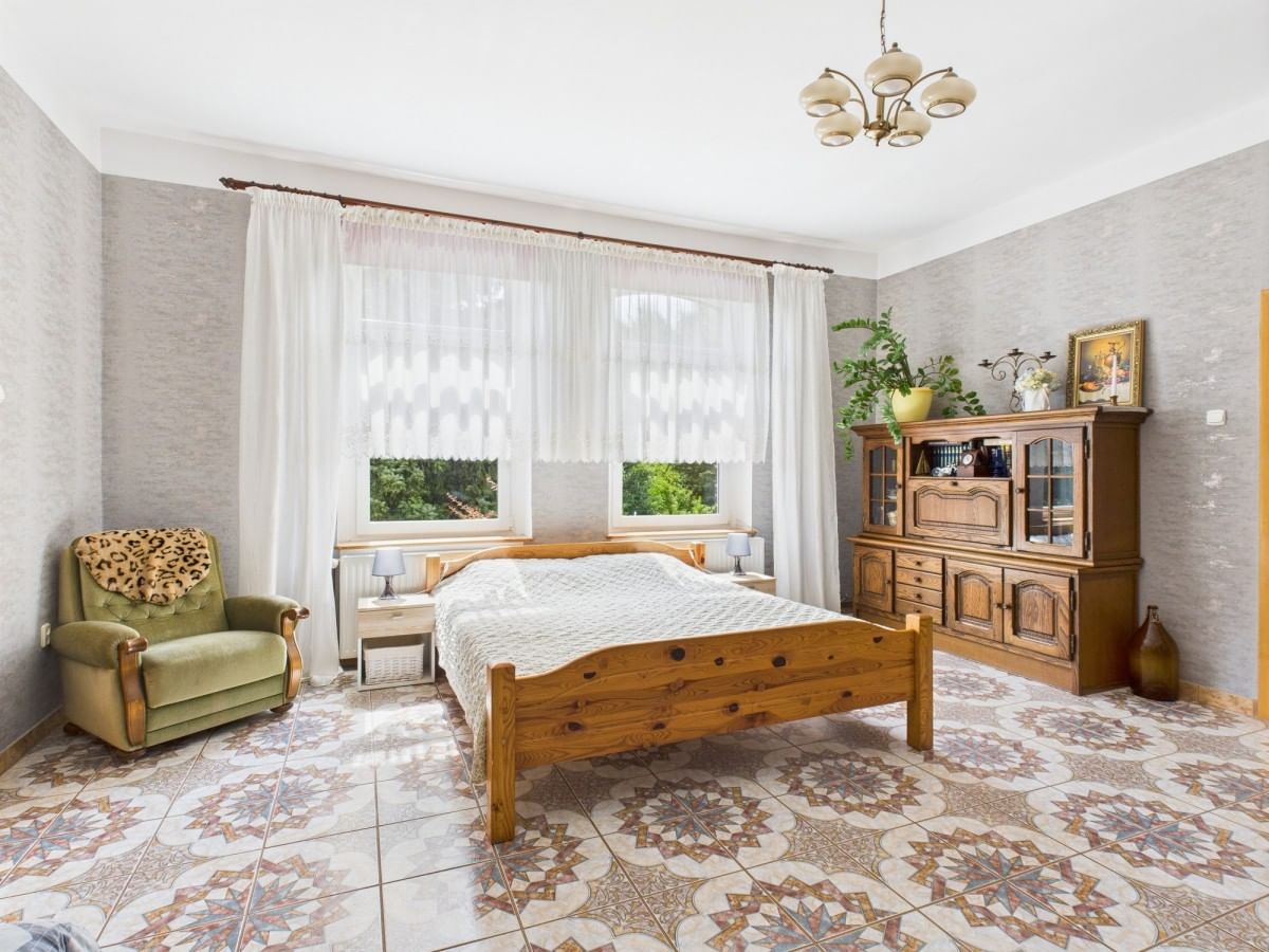 Dom na Sprzedaż 4 pokoje biuro Tur Nieruchomości Dom 4 pokojowe na Sprzedaż