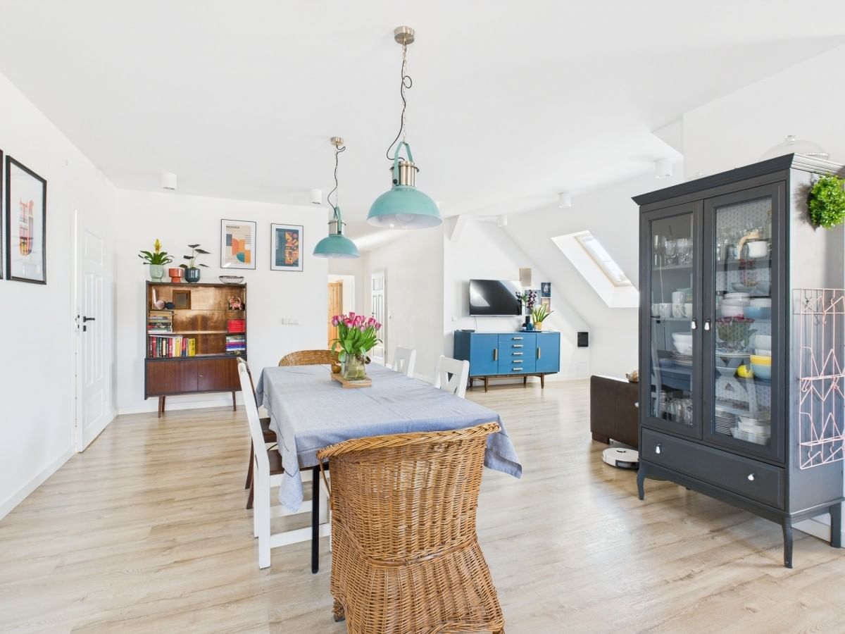 Dom 10 pokojowe na Sprzedaż