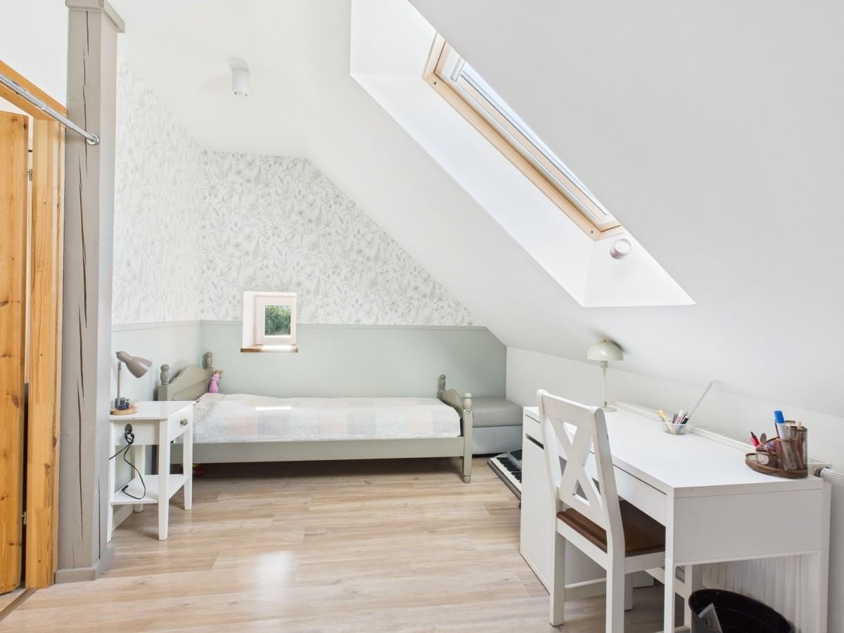 Dom 10 pokojowe na Sprzedaż