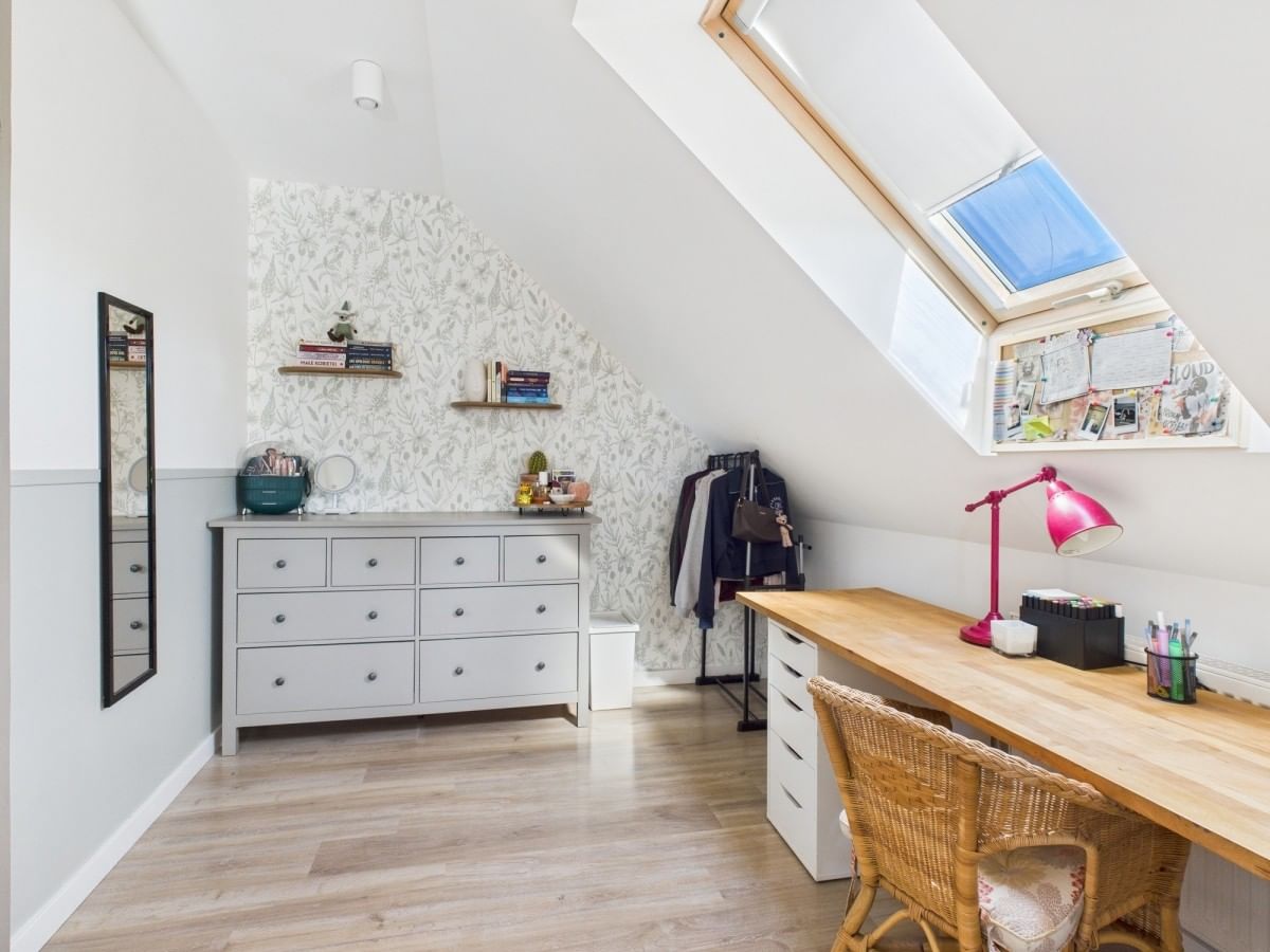 Dom 10 pokojowe na Sprzedaż