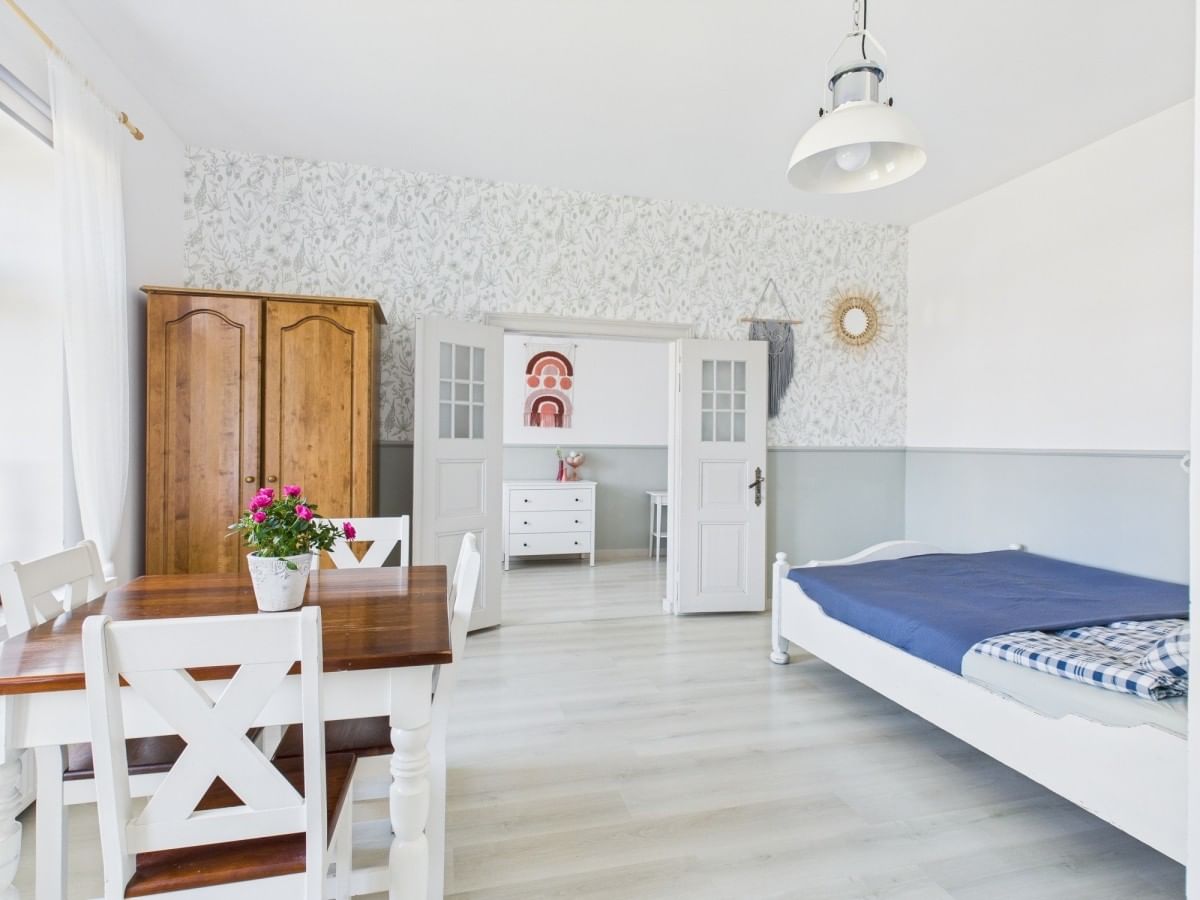 Dom 10 pokojowe na Sprzedaż