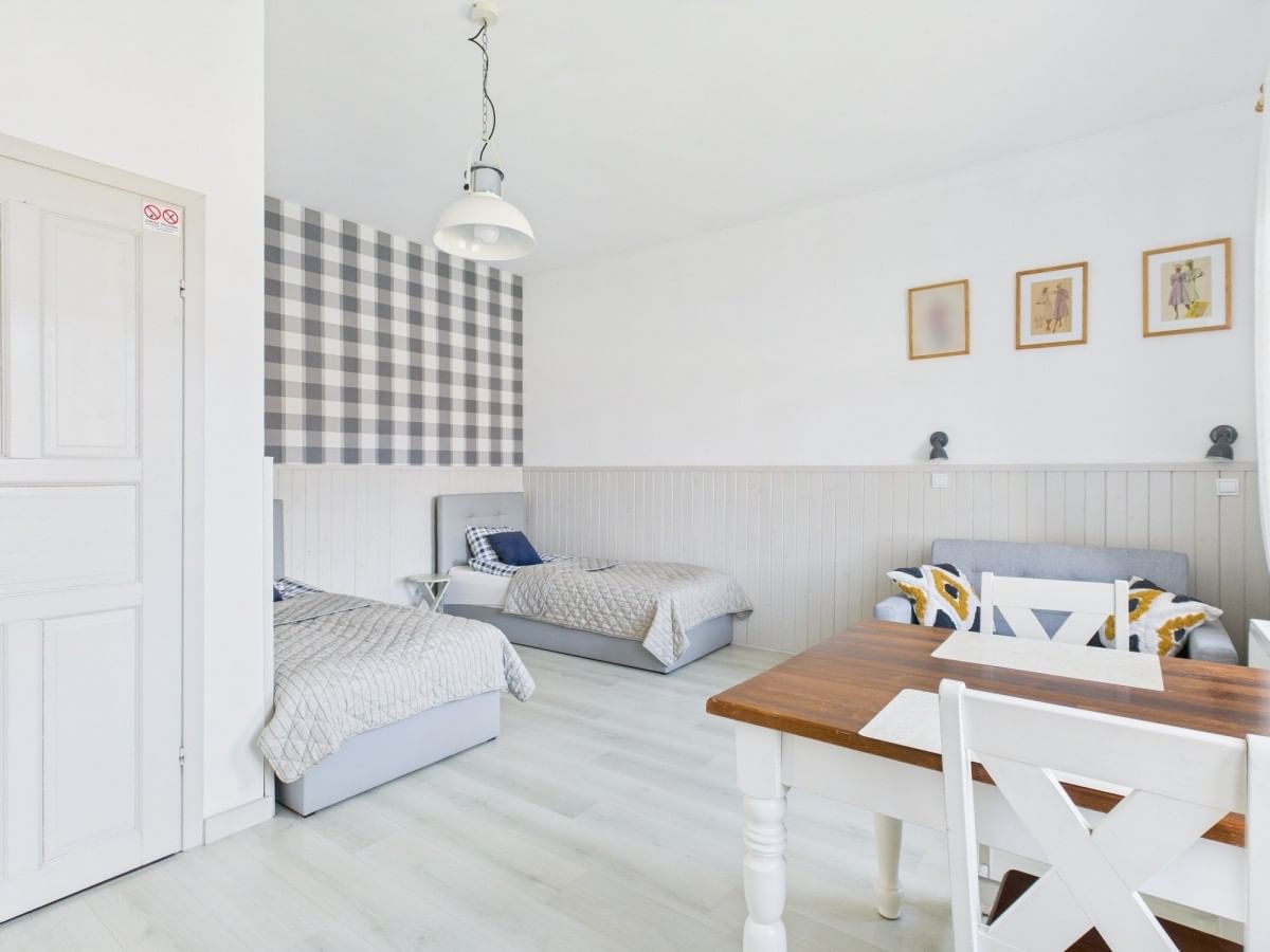 Dom 10 pokojowe na Sprzedaż