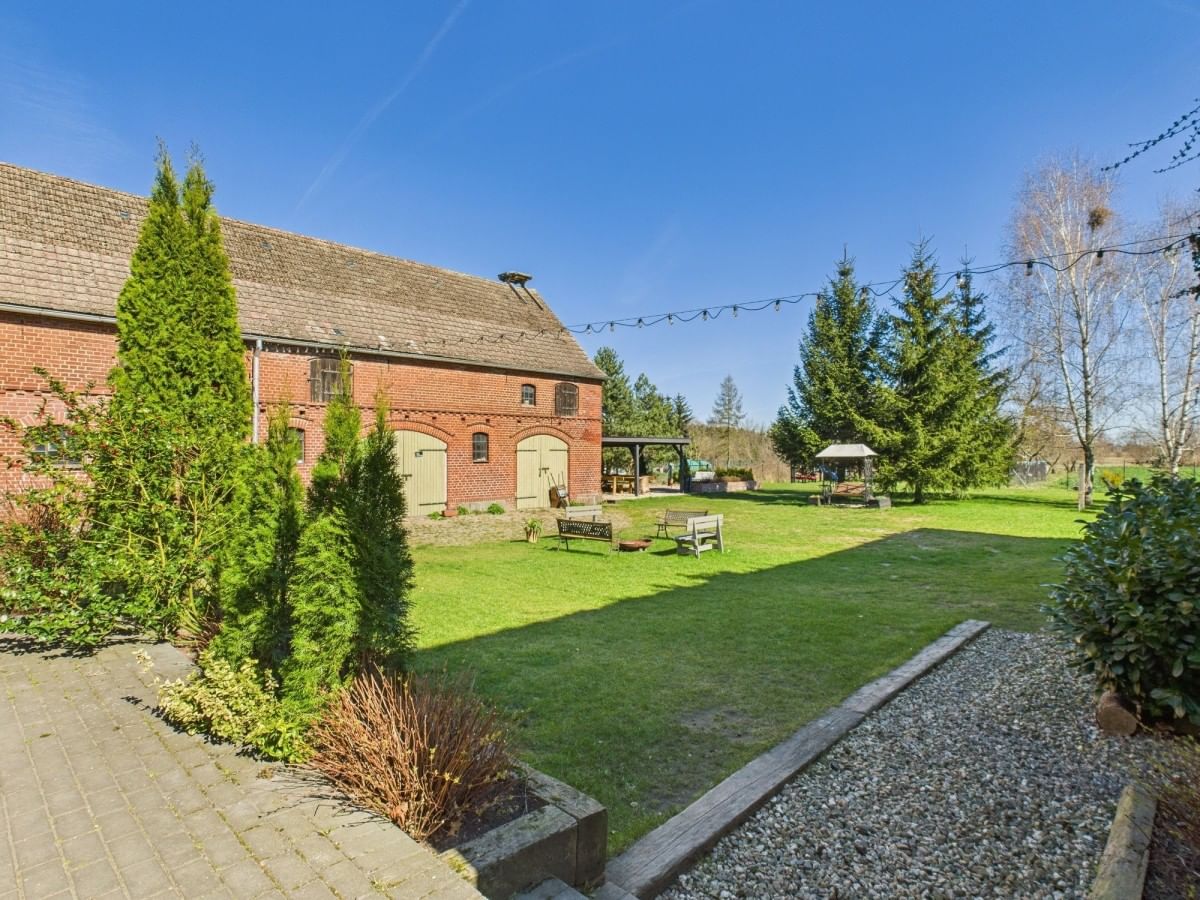 Dom 10 pokojowe na Sprzedaż