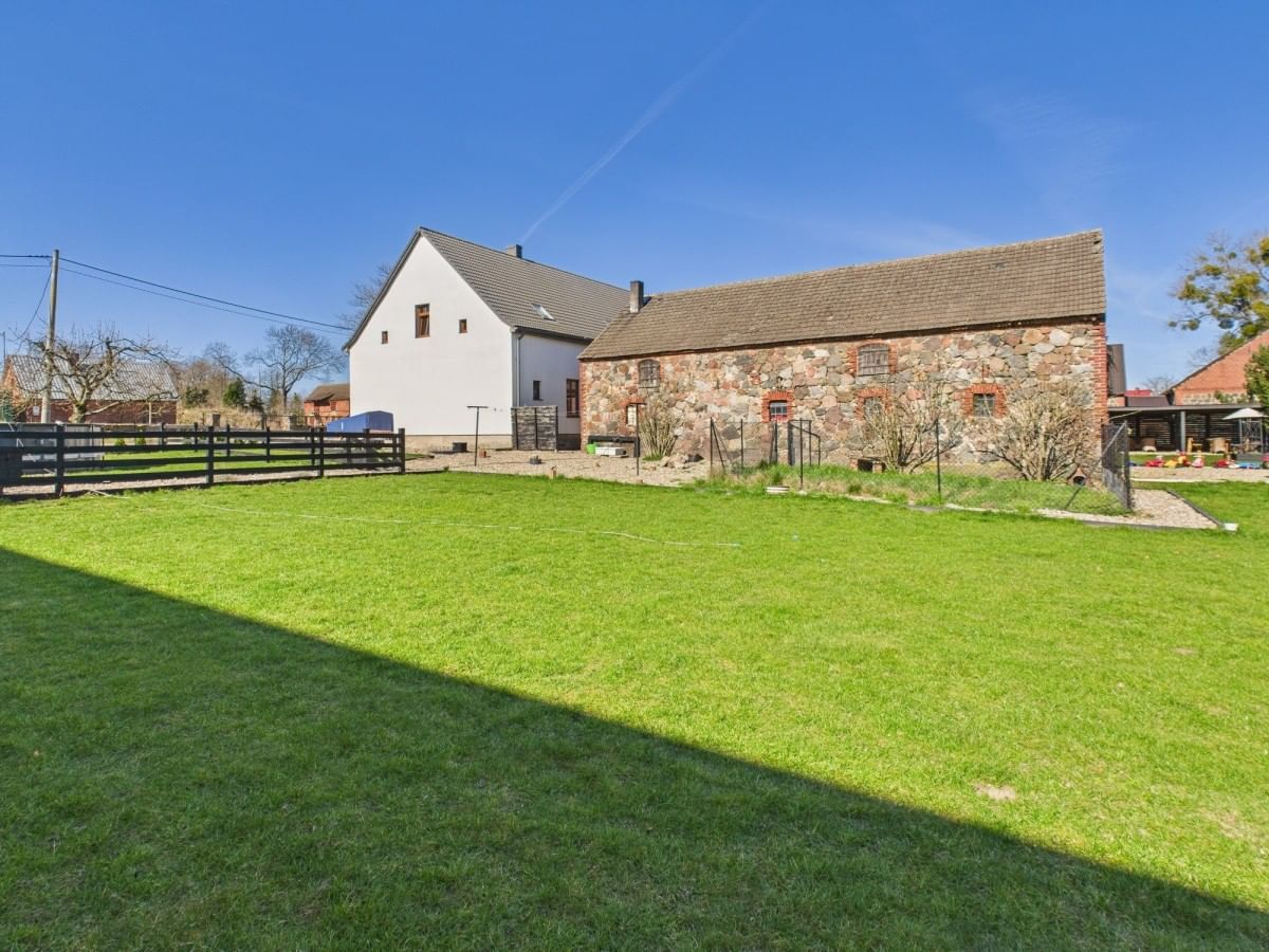 Dom 10 pokojowe na Sprzedaż