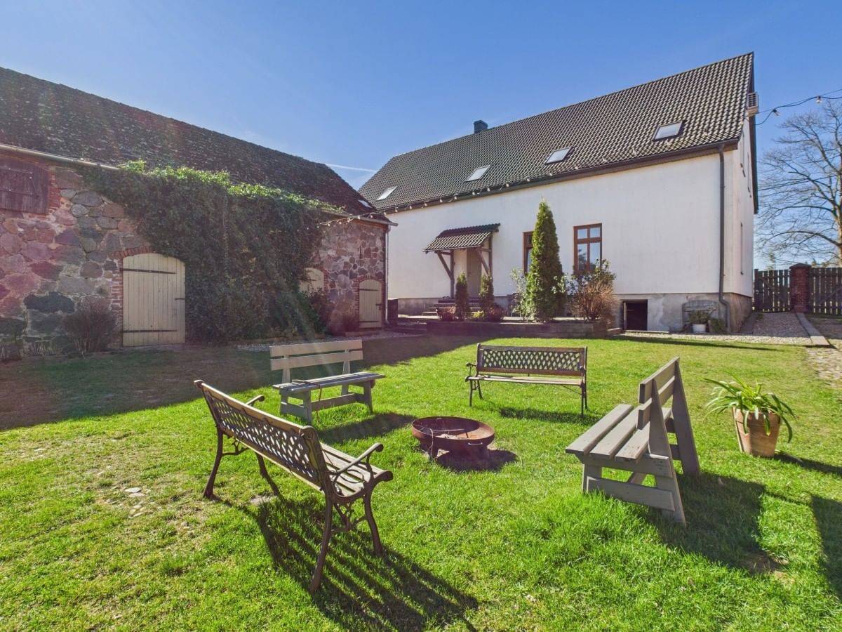 Dom 10 pokojowe na Sprzedaż