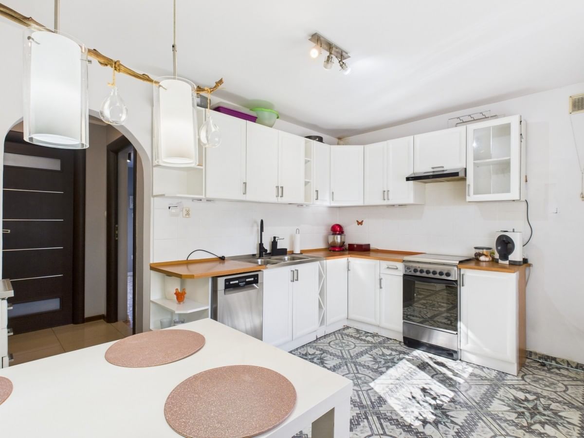 Dom 4 pokojowe na Sprzedaż