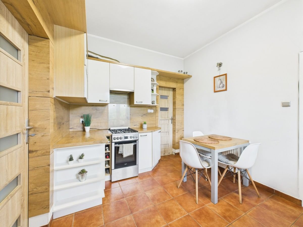 Dom 3 pokojowe na Sprzedaż