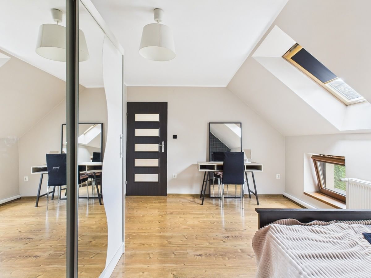 Lokal użytkowy  pokojowe na Sprzedaż