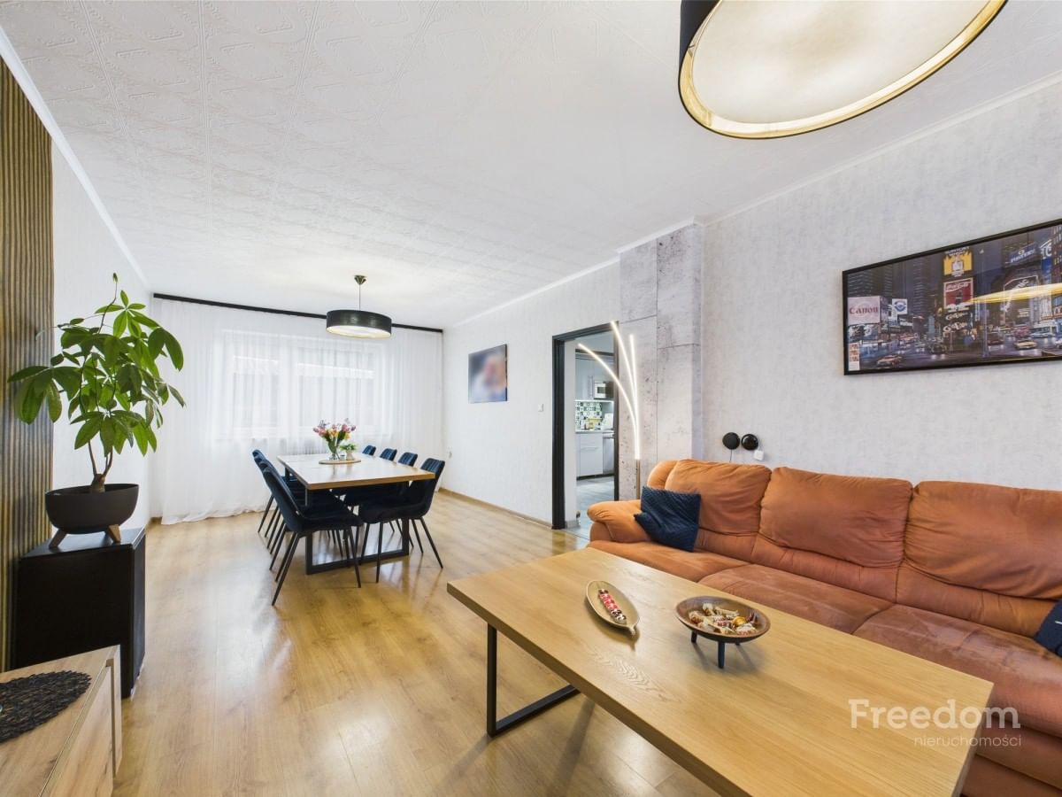 Dom 5 pokojowe na Sprzedaż