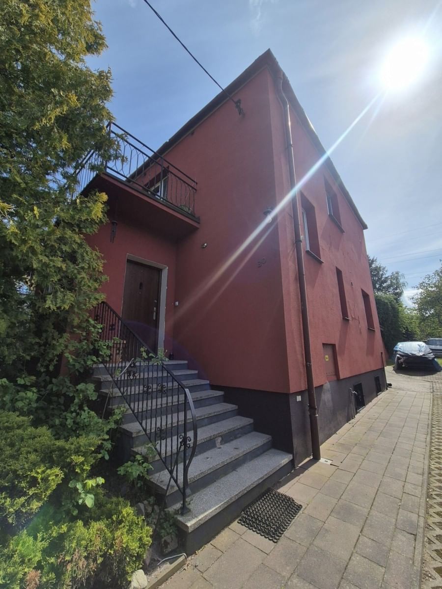 Dom 5 pokojowe na Sprzedaż