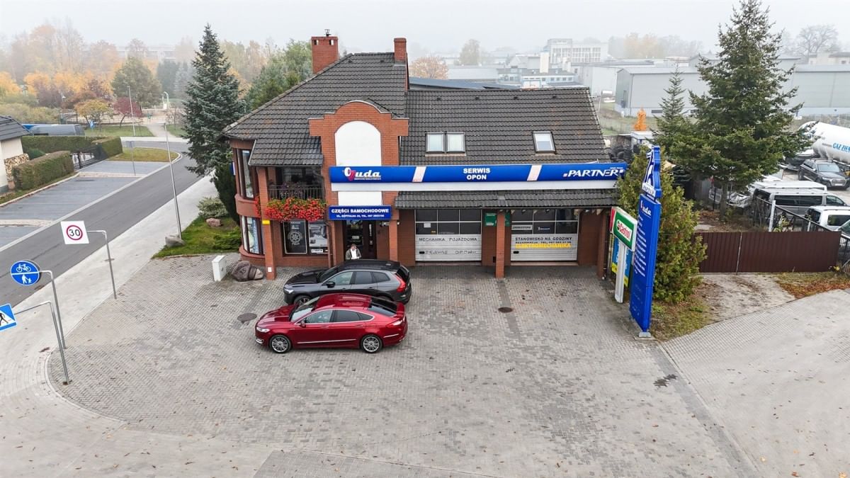 Lokal użytkowy  pokojowe na Sprzedaż