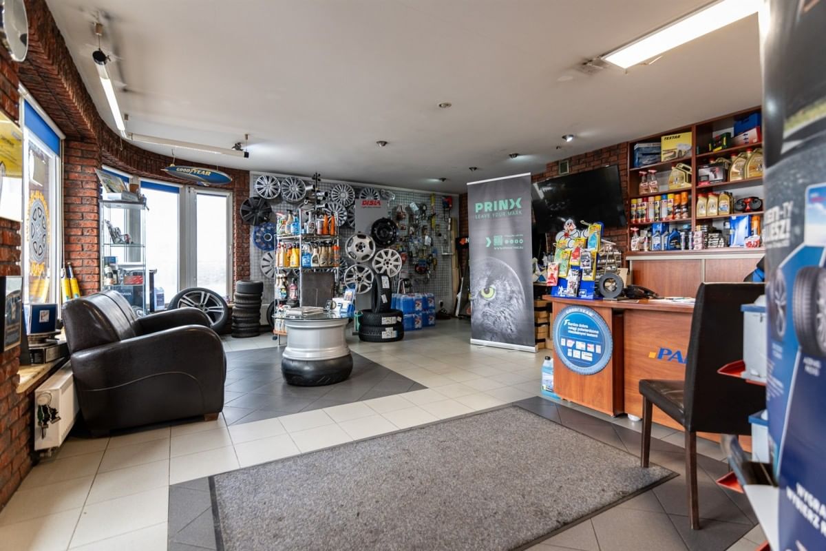 Lokal użytkowy  pokojowe na Sprzedaż