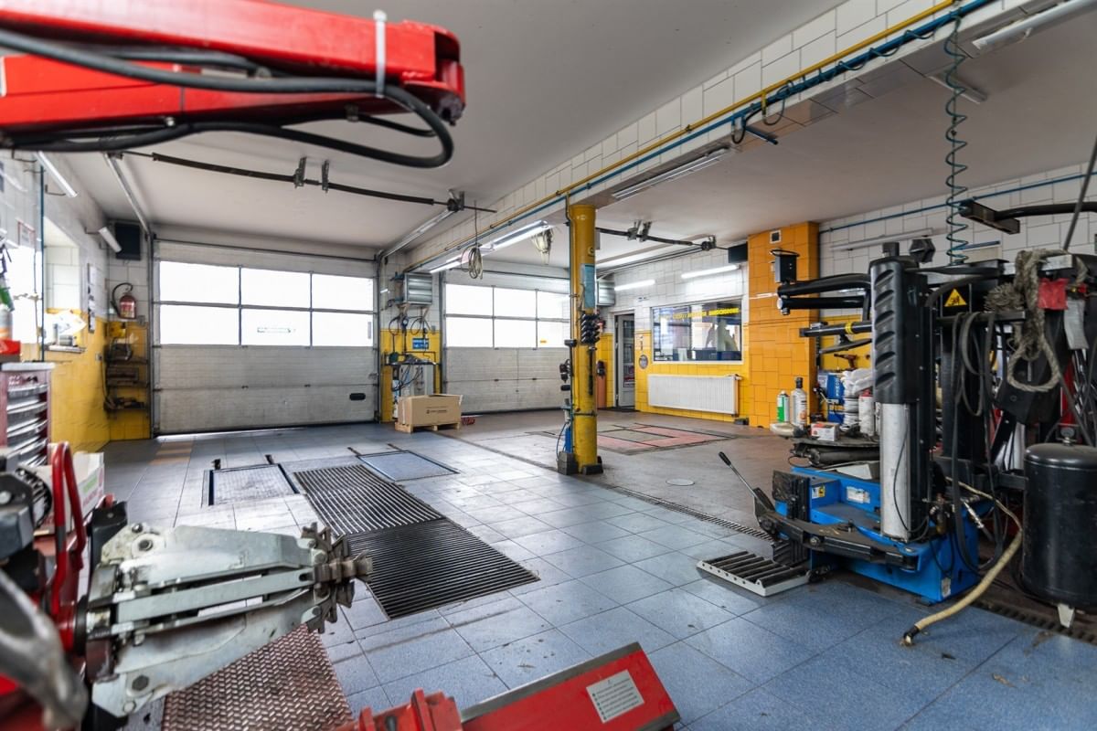 Lokal użytkowy  pokojowe na Sprzedaż