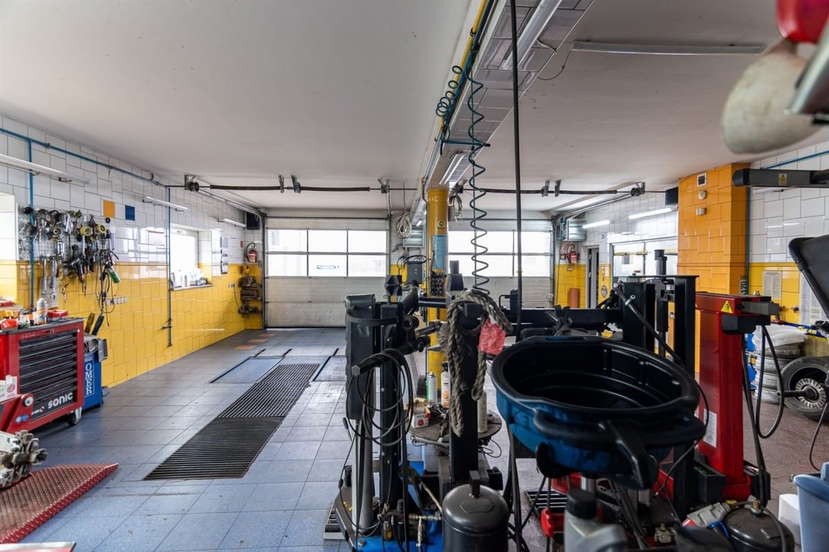 Lokal użytkowy  pokojowe na Sprzedaż