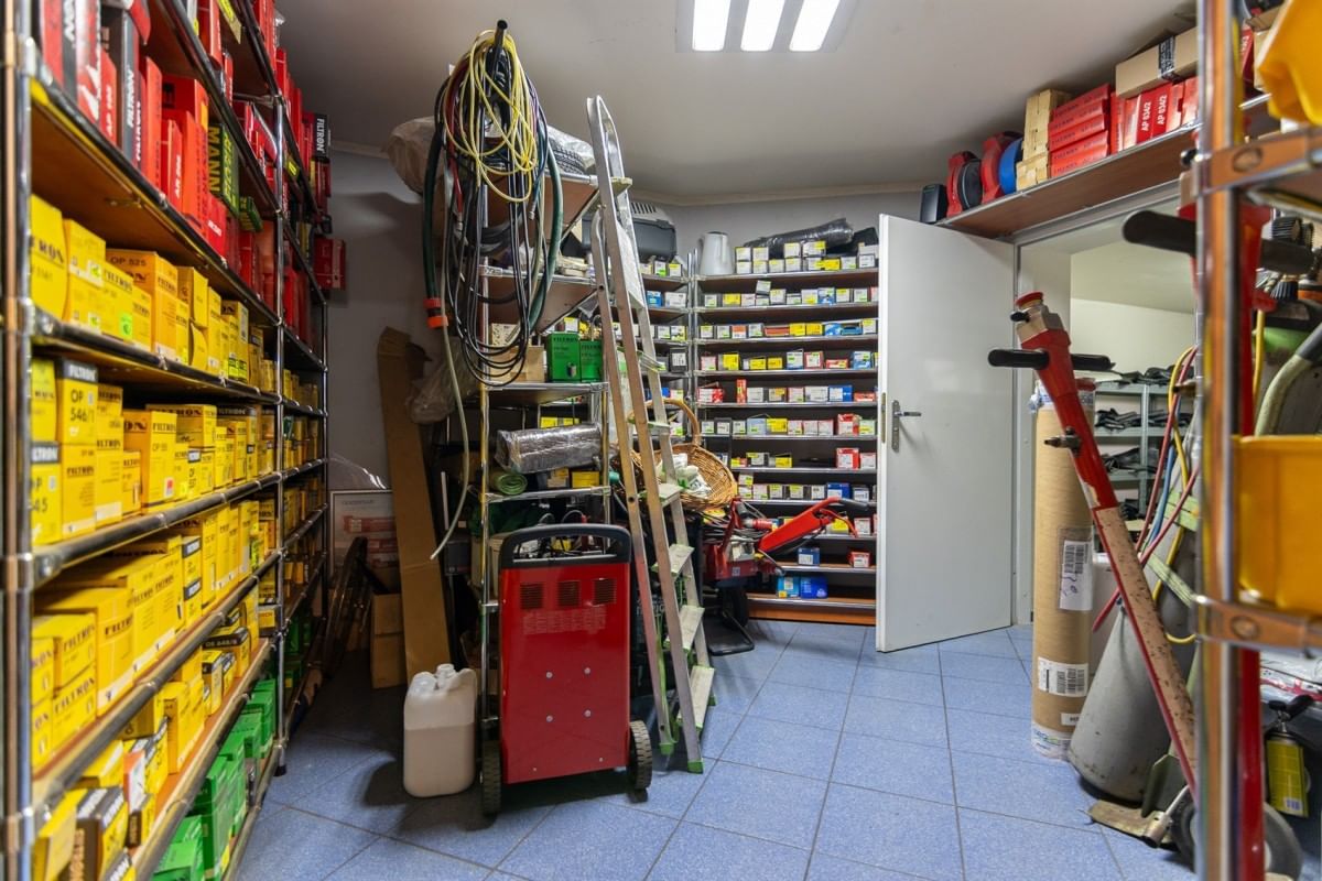 Lokal użytkowy  pokojowe na Sprzedaż