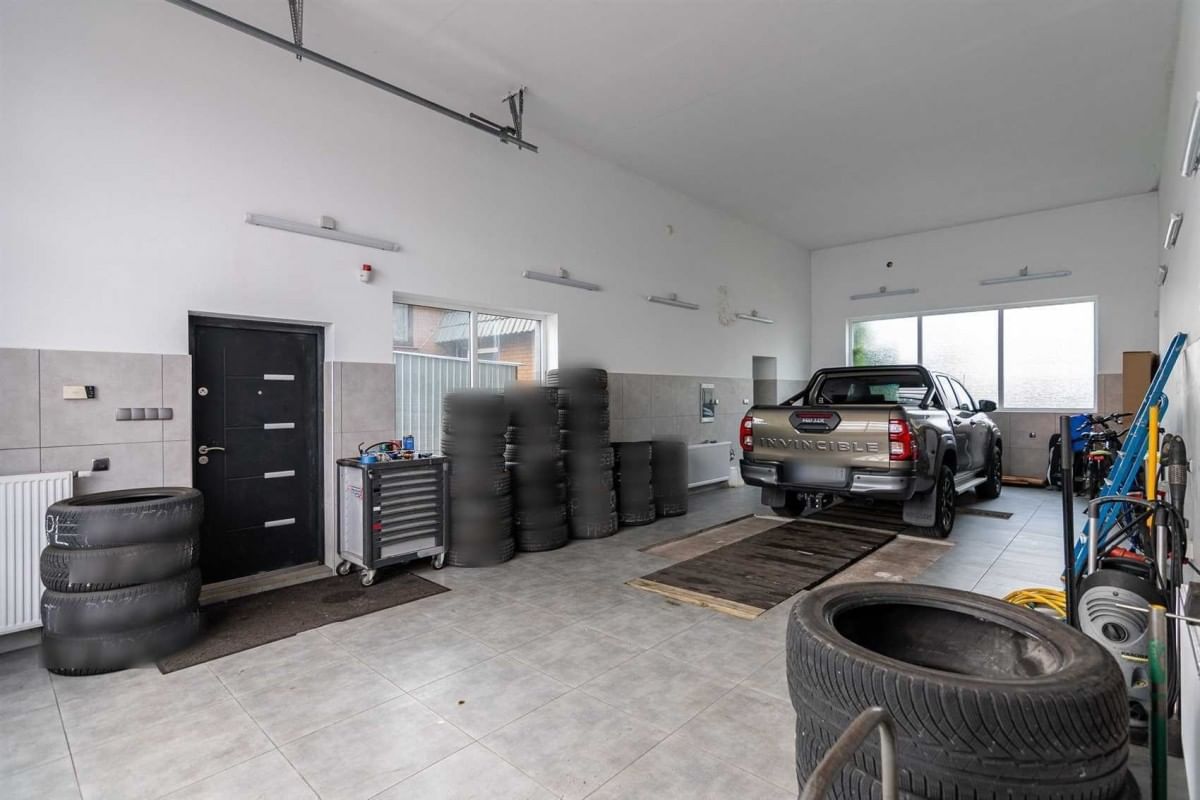 Lokal użytkowy  pokojowe na Sprzedaż