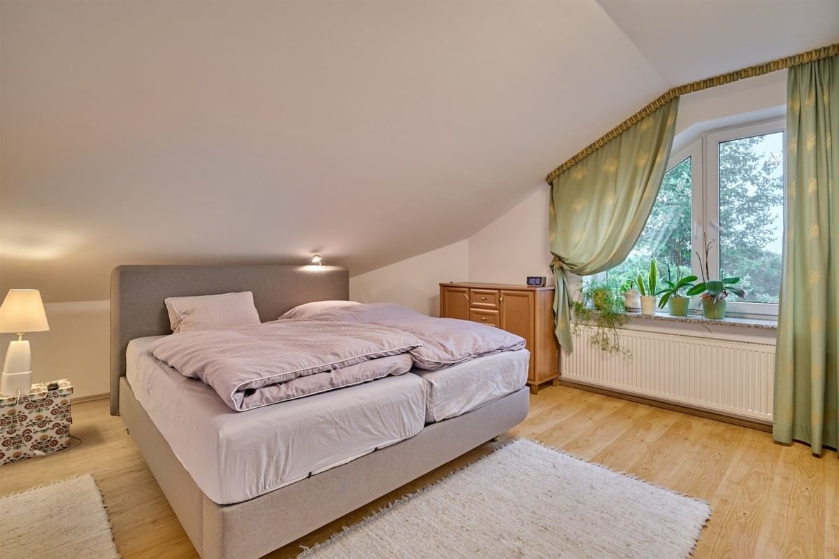 Lokal użytkowy  pokojowe na Sprzedaż