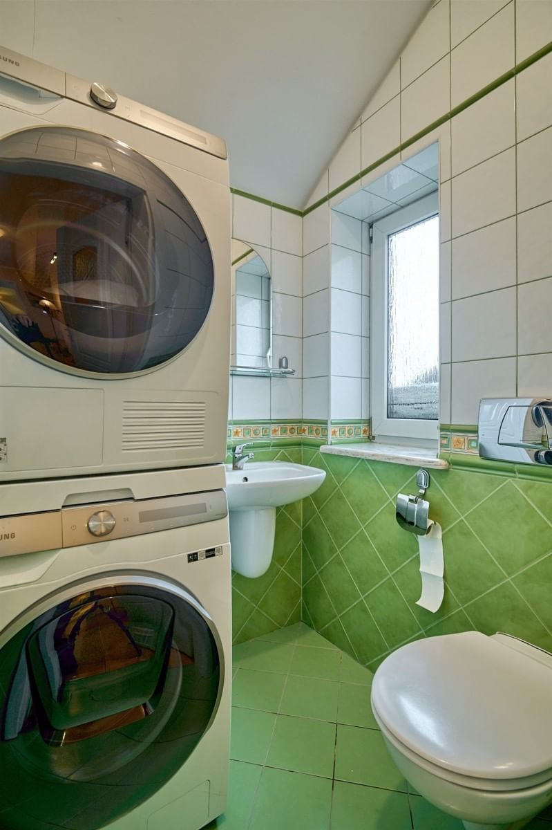 Lokal użytkowy  pokojowe na Sprzedaż