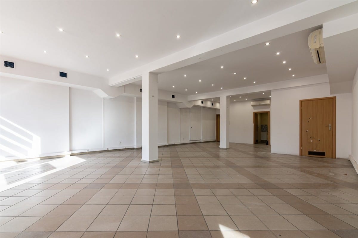 Lokal użytkowy  pokojowe na Sprzedaż