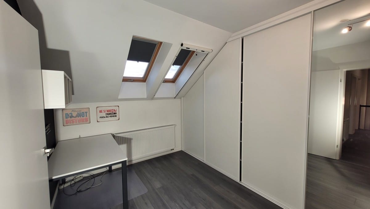 Dom 5 pokojowe na Sprzedaż