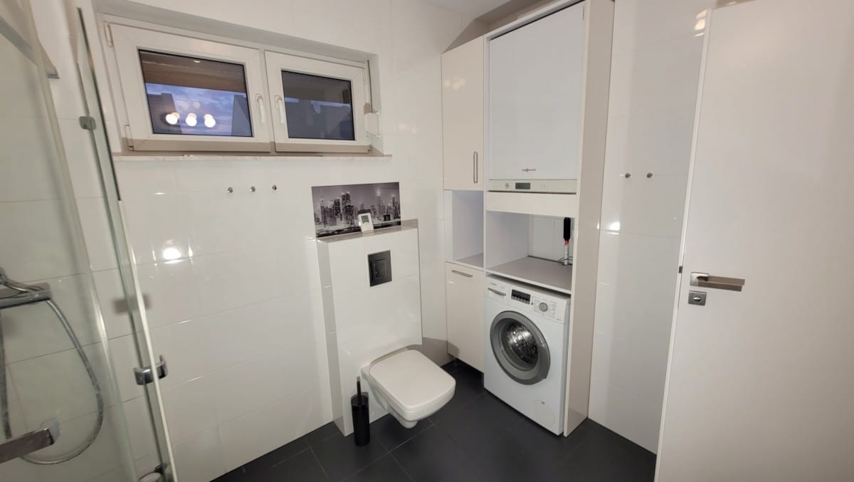 Dom 5 pokojowe na Sprzedaż