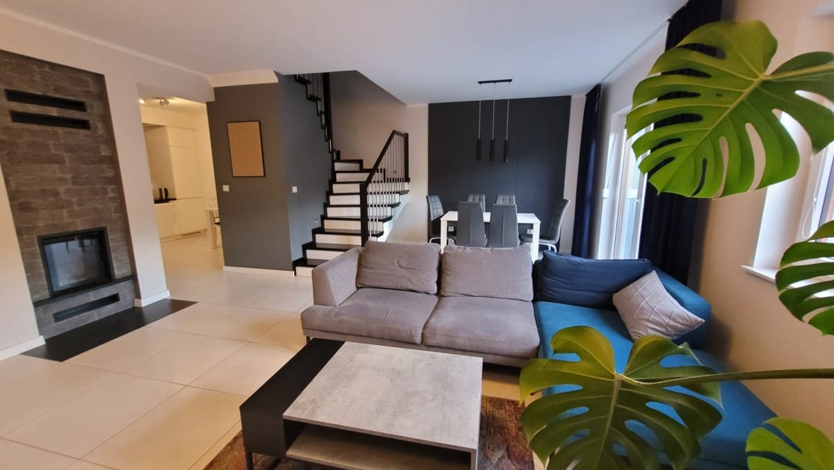 Dom 5 pokojowe na Sprzedaż