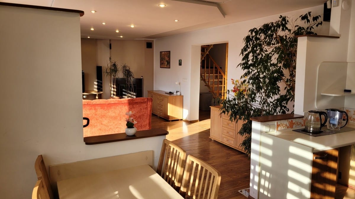 Dom  pokojowe na Sprzedaż