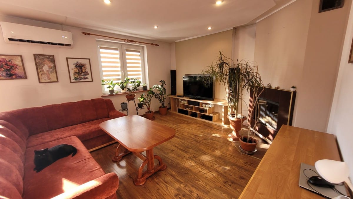 Dom  pokojowe na Sprzedaż