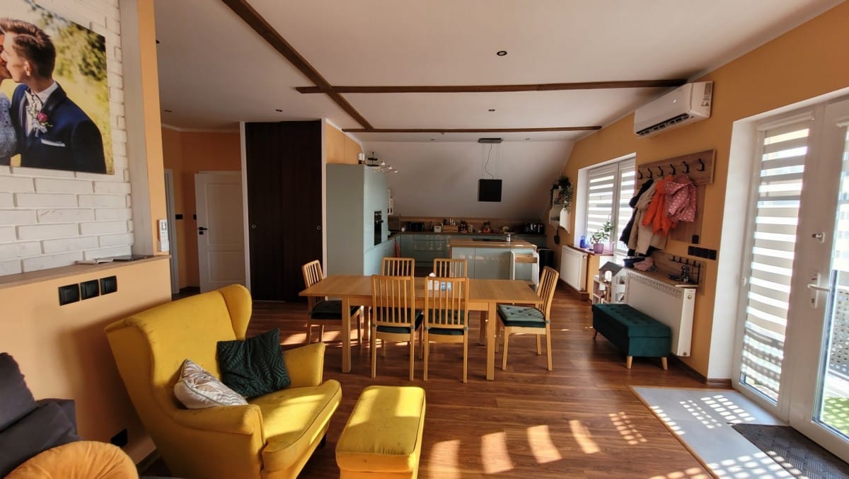 Dom  pokojowe na Sprzedaż