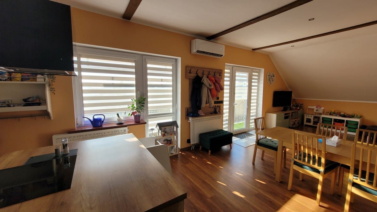 Dom  pokojowe na Sprzedaż