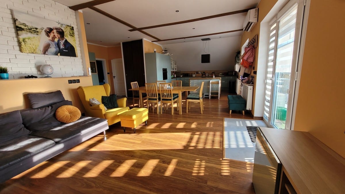 Dom  pokojowe na Sprzedaż