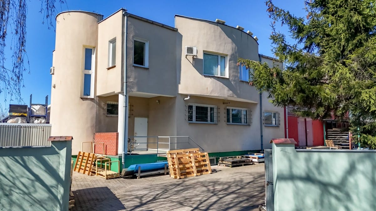 Lokal użytkowy  pokojowe na Sprzedaż