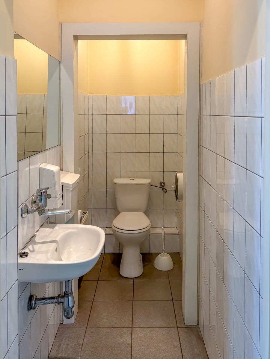 Lokal użytkowy  pokojowe na Sprzedaż