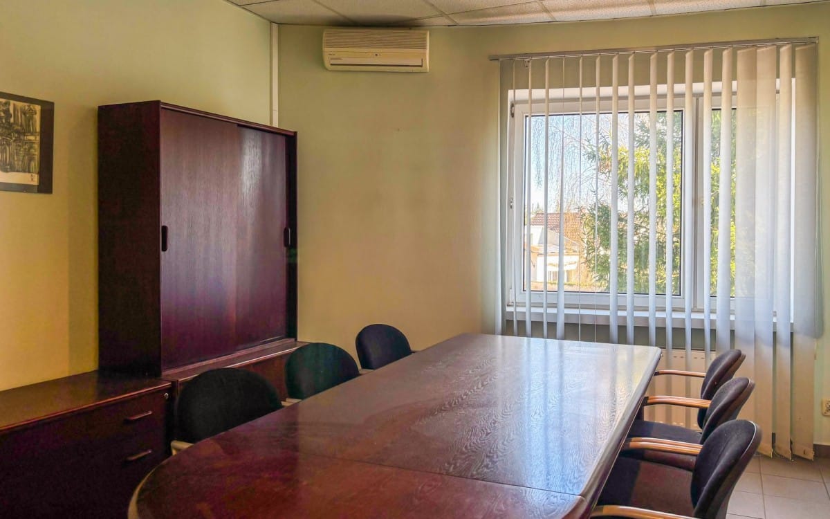 Lokal użytkowy  pokojowe na Sprzedaż