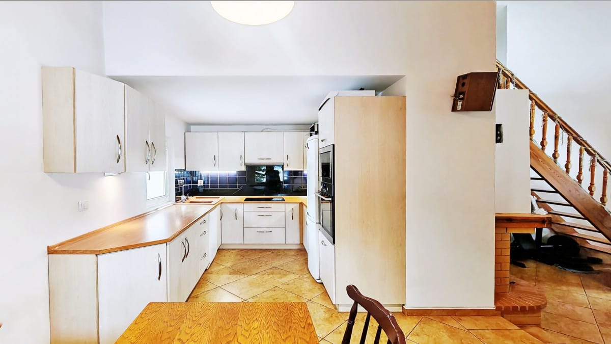 Dom 4 pokojowe na Sprzedaż