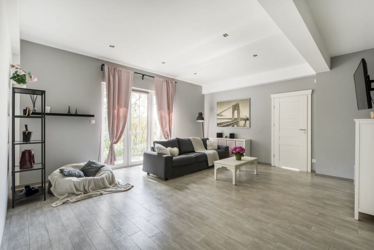 Dom 6 pokojowe na Sprzedaż