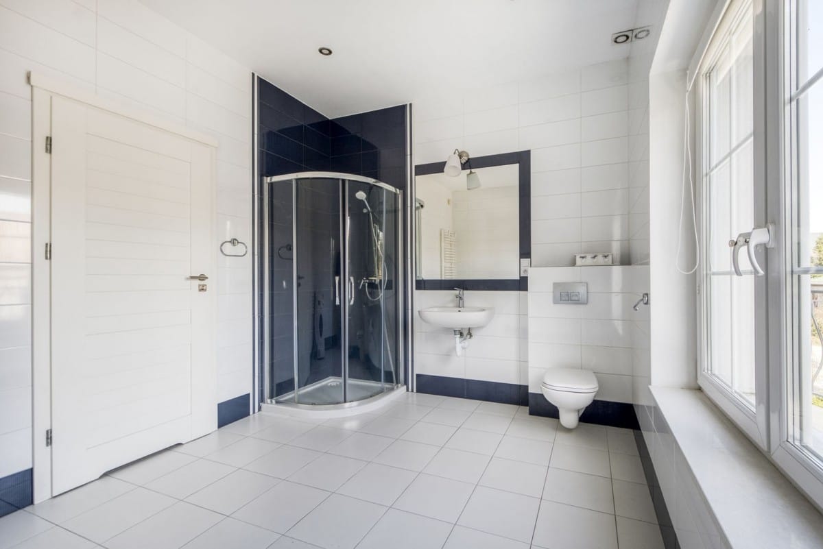 Dom 6 pokojowe na Sprzedaż