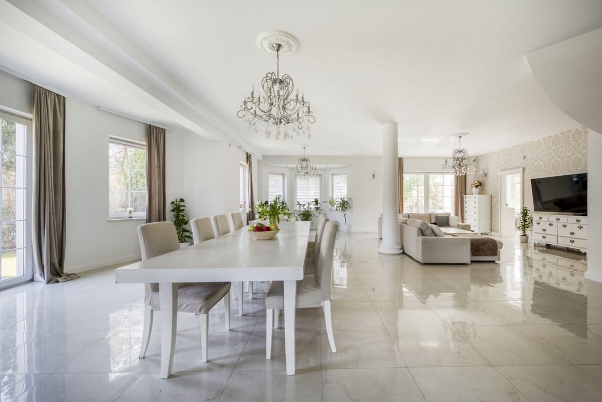 Dom 6 pokojowe na Sprzedaż