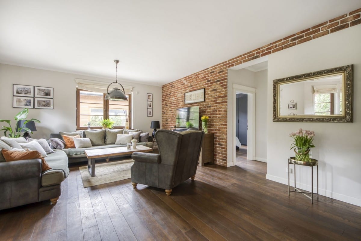 Dom 5 pokojowe na Sprzedaż