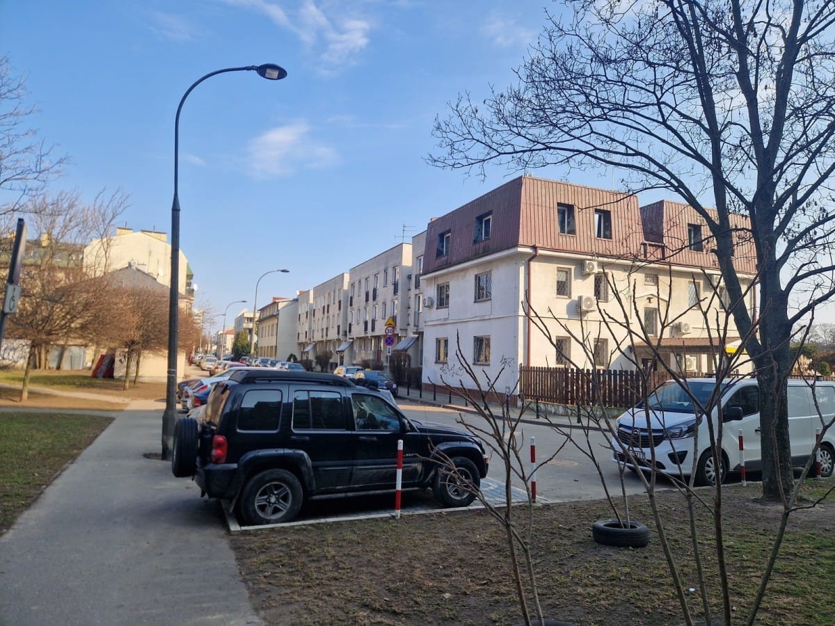 Mieszkanie 3 pokojowe na Sprzedaż