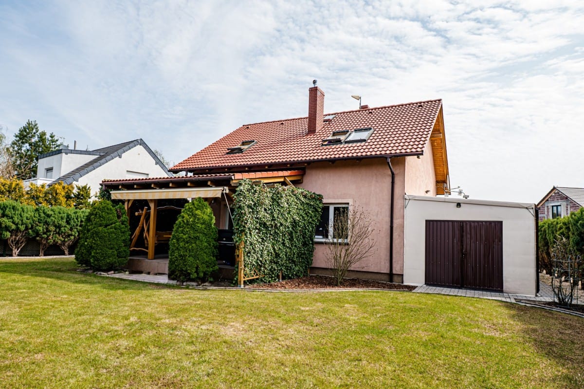 Dom 5 pokojowe na Sprzedaż