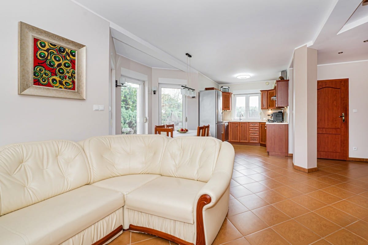 Dom 5 pokojowe na Sprzedaż