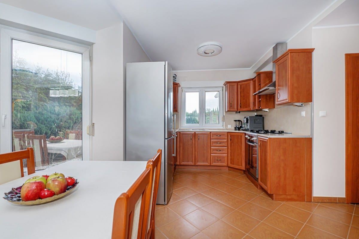 Dom 5 pokojowe na Sprzedaż