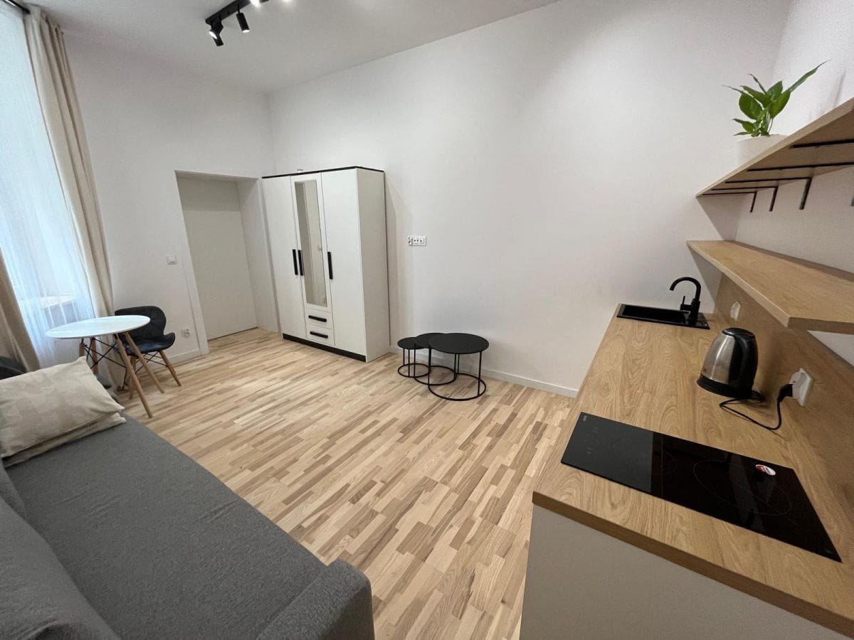 Lokal użytkowy  pokojowe na Sprzedaż